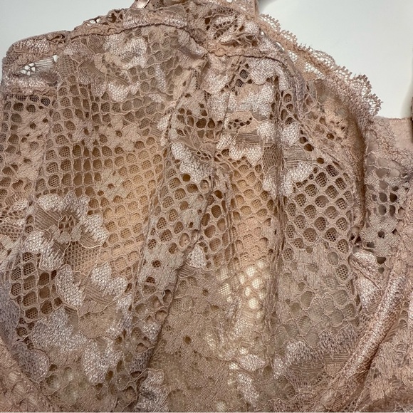 Adore Me Lace Underwire Bra Cream Tan Size 38I GUC - Picture 2 of 7